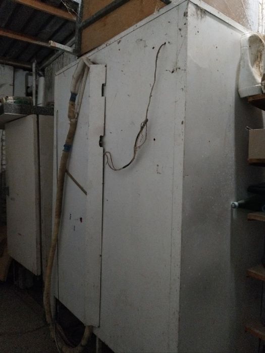 Xaladelnik sotiladi katta srochni arzon narxlarda