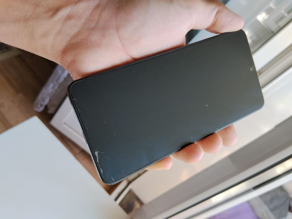 Продам POCO X7 PRO 12/512