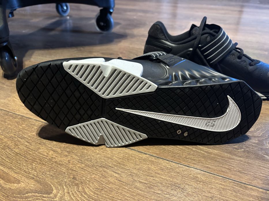 Nike Savaleos размер 45/46
