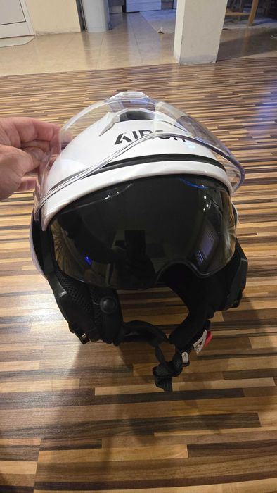 Модуларна каска AIROH