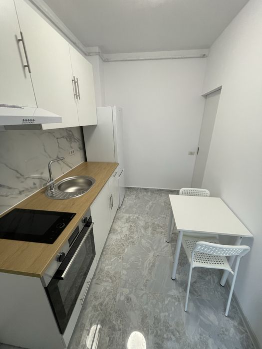 Garsoniera in bloc nou