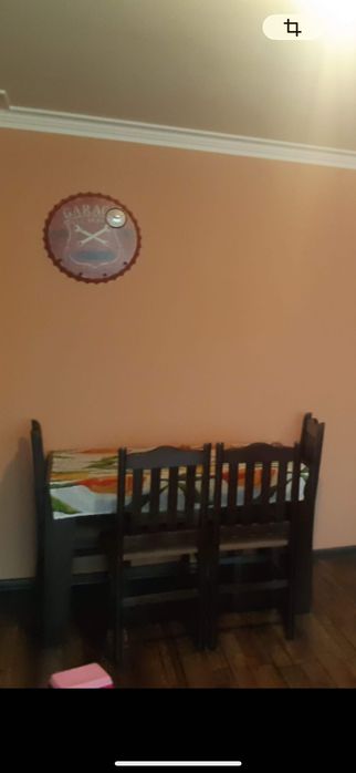 Маса с четири стола