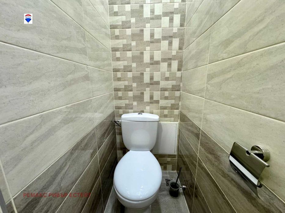 Дава се под наем Тристаен апартамент в Русе, Здравец - 82 кв.м за 408.51 € - Снимка #13