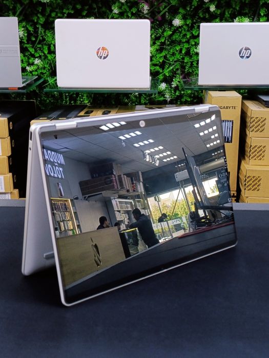 HP OmniBook 14.0 Core 7