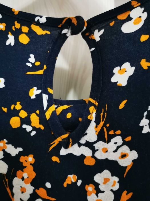 Rochie colorata cu cordon în talie și mânecă lunga
