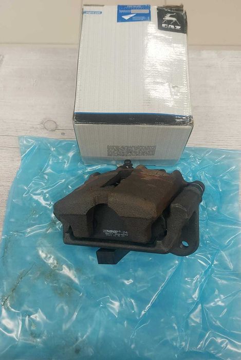 Суппорт передний правый Газель