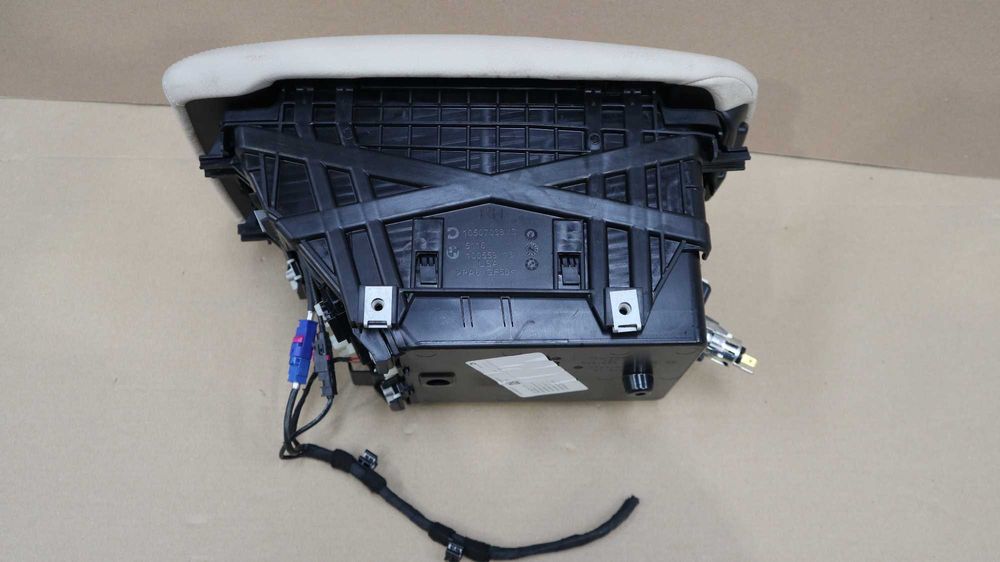 Подлакътник БМВ Х5 Ф15 BMW X5 F15 Бежов