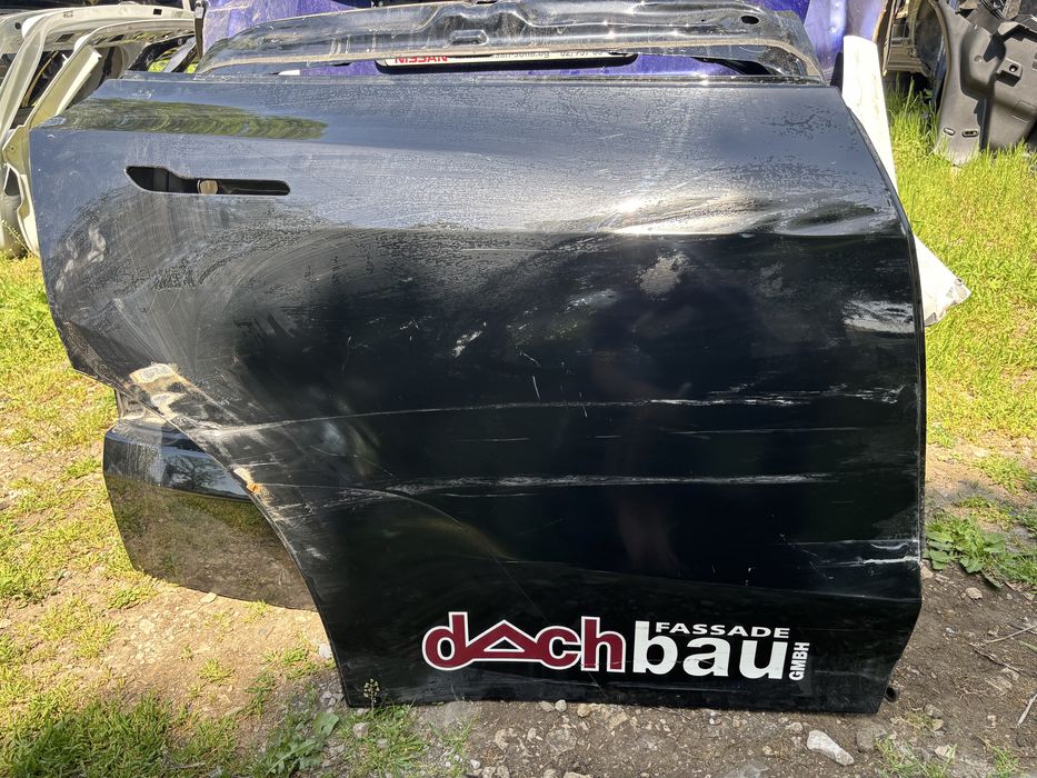 Врата Tesla Model Y