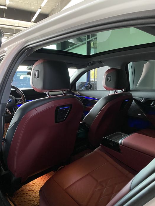 BMW i5 eDrive 35L
