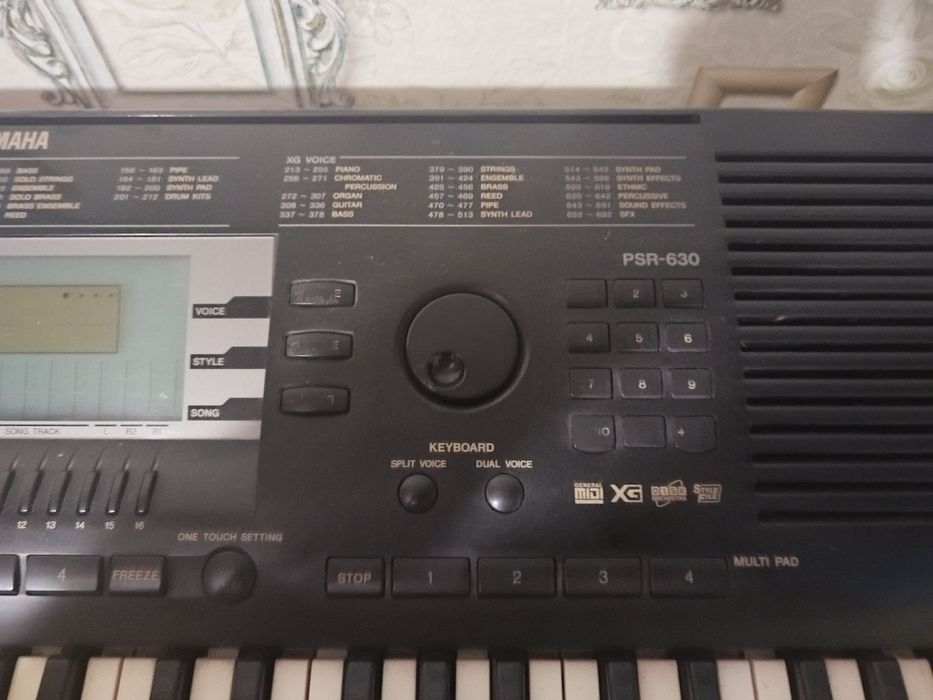 Продам синтезатор Ямаха 630
