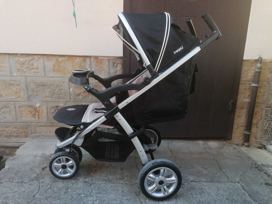 Комбинирана детска количка.