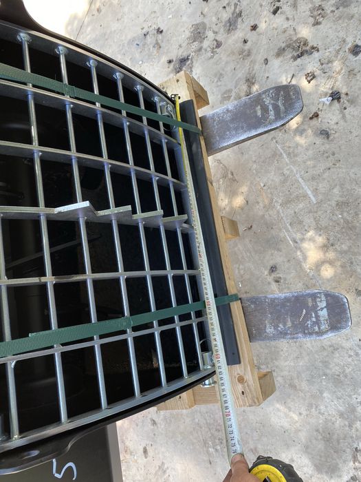 Кофа за Багер за  бъркане на бетон.  Чисто нова