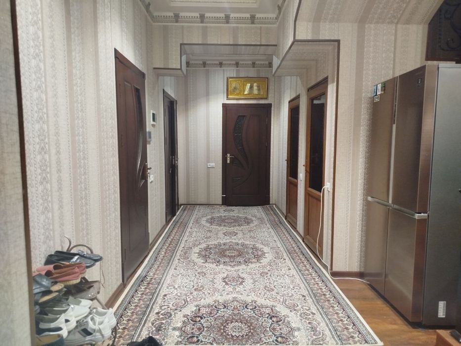 Учкахрамон постдан кирганда Хожи отада 4 сотих ховли