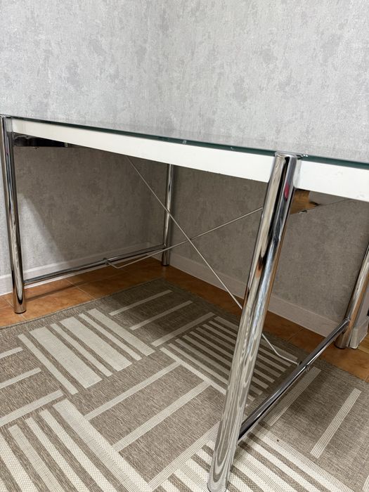 Стол и 3 стула полный комплект