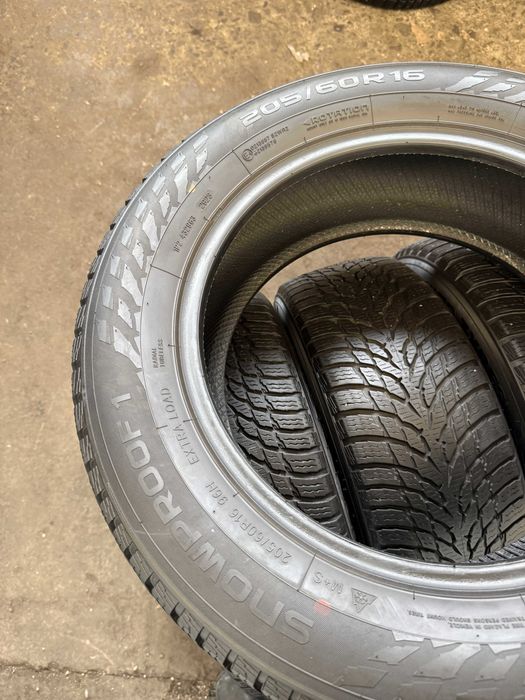 4x Anvelope iarna 205/60 R16 - Nokian Snowproof 1