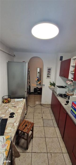 Apartament cu centrala decomandat parter zona Soarelui