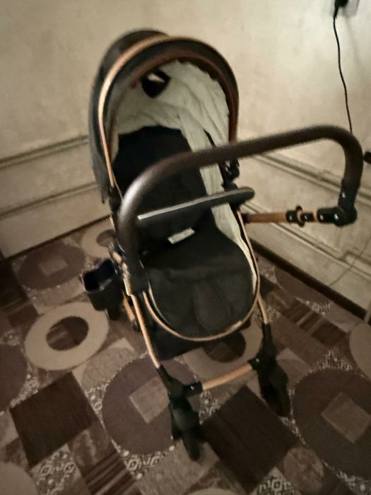 Коляска универсальная
