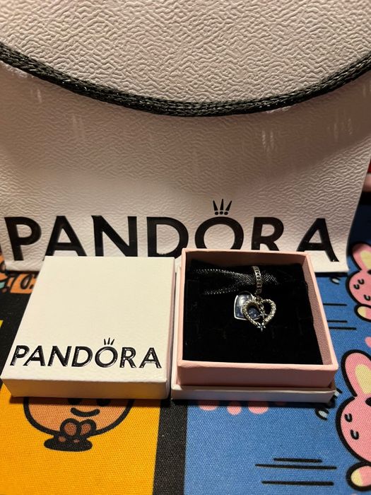 Vand charm si inel pandora