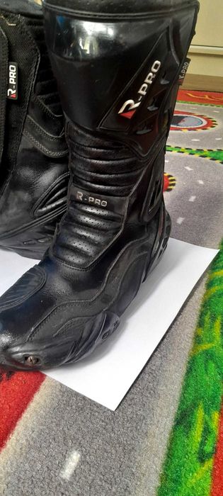 Мото ботуши за пистов мотор