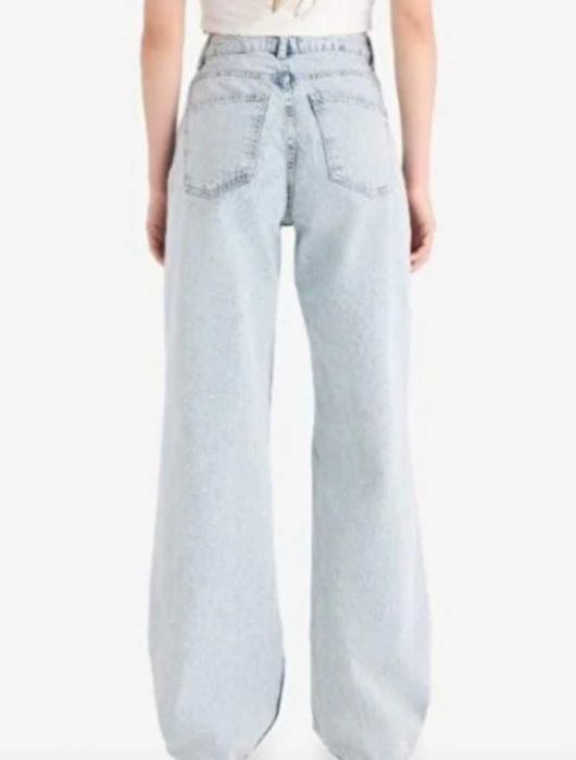 Дънки С Широки Крачоли