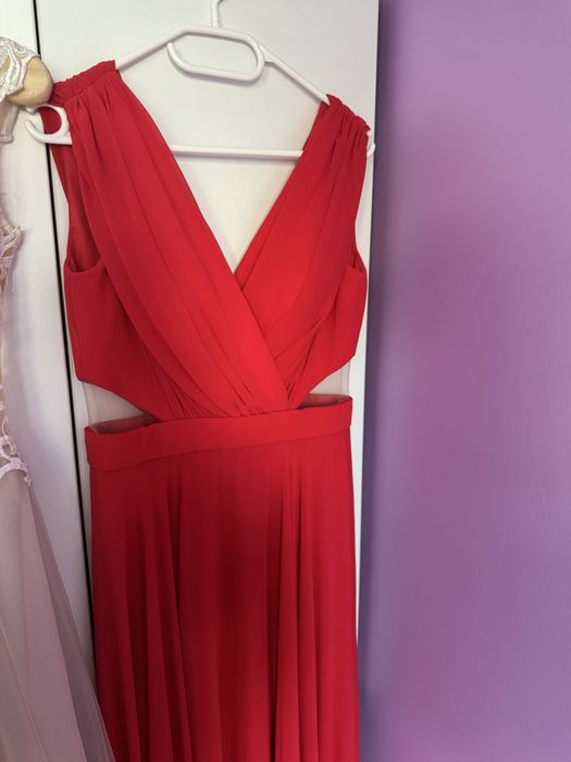 Красиви бални рокли