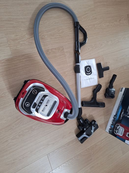 Aspirator Rowenta Silence Force Allergy+, rosu, stare f buna