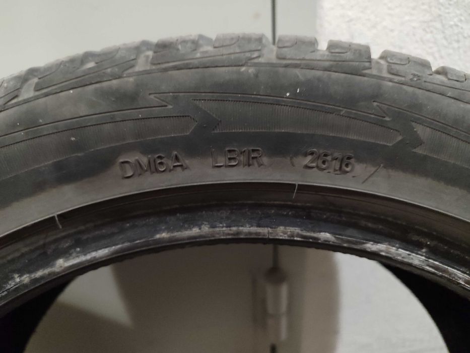 Продавам зимни гуми 215/50r17