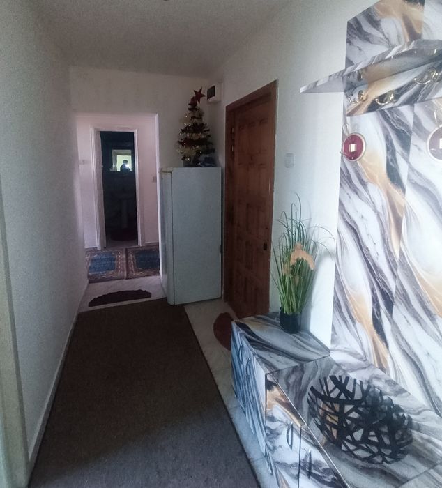 Închiriere apartament cu 2 camere decomandate