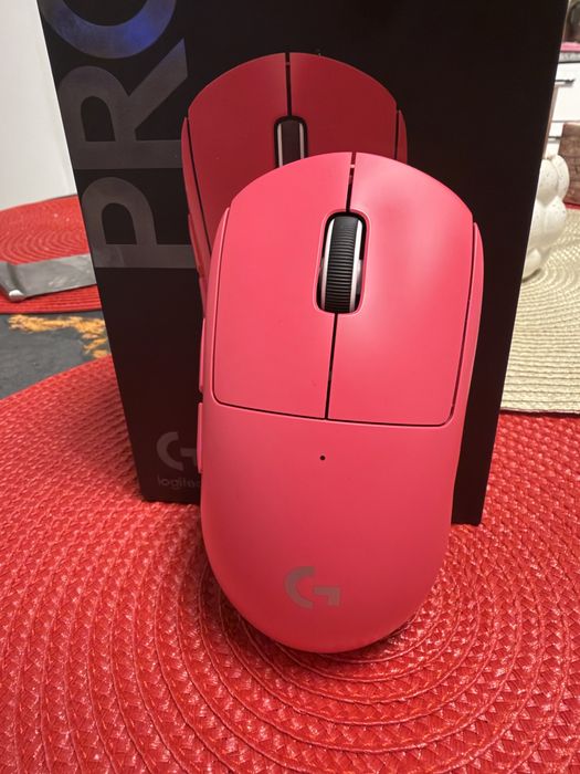 Mouse gaming Superlight 2 Magenta