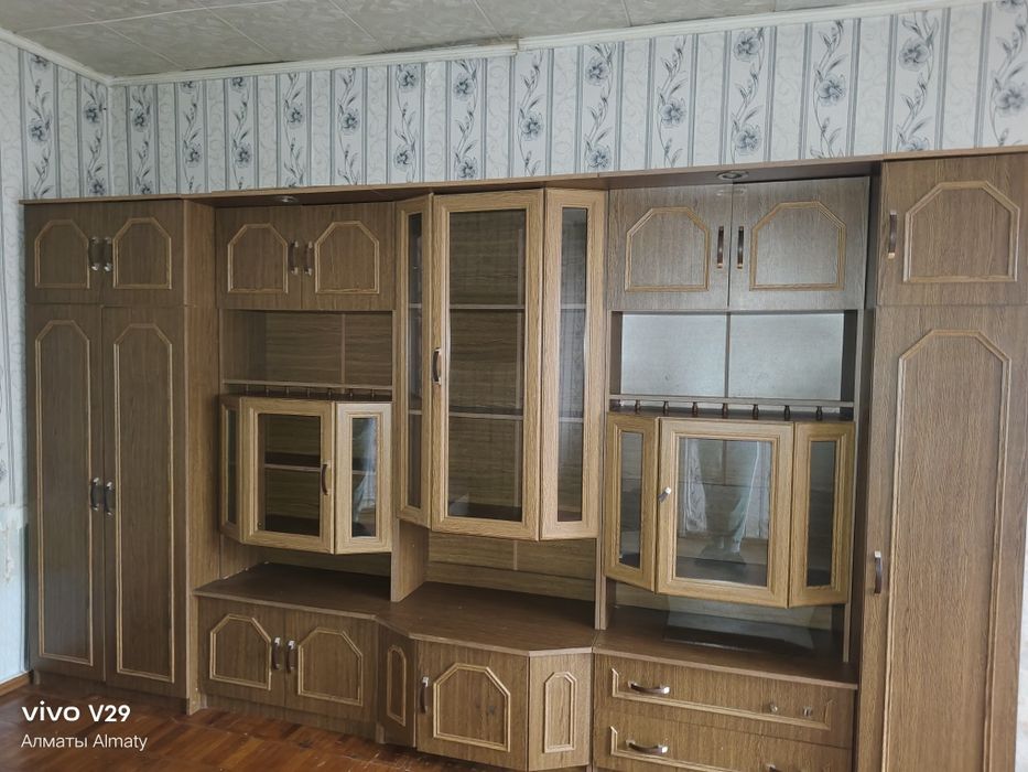 Продам дивае бу Стенка