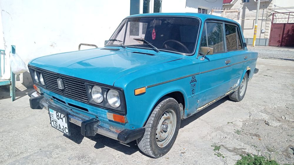 Автомобиль ваз лада