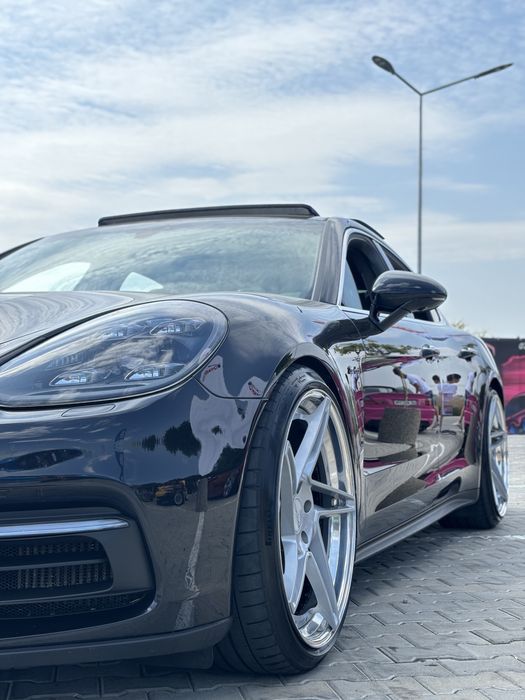 Porsche Panamera 4s