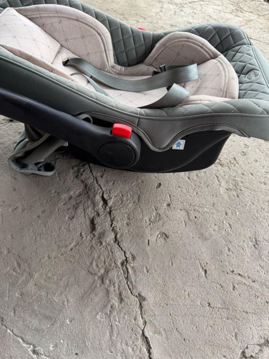 Продам авто кресло