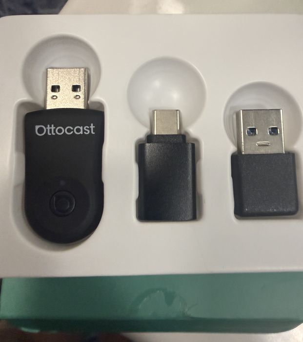 Безжичен адаптер Ottocat за carplay , android