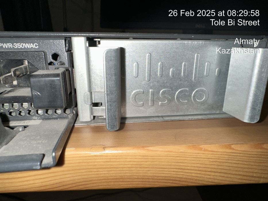 Коммутатор Cisco WS-C3560X-24T-E