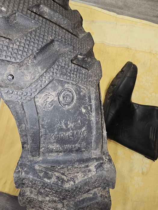 Сапоги резиновые