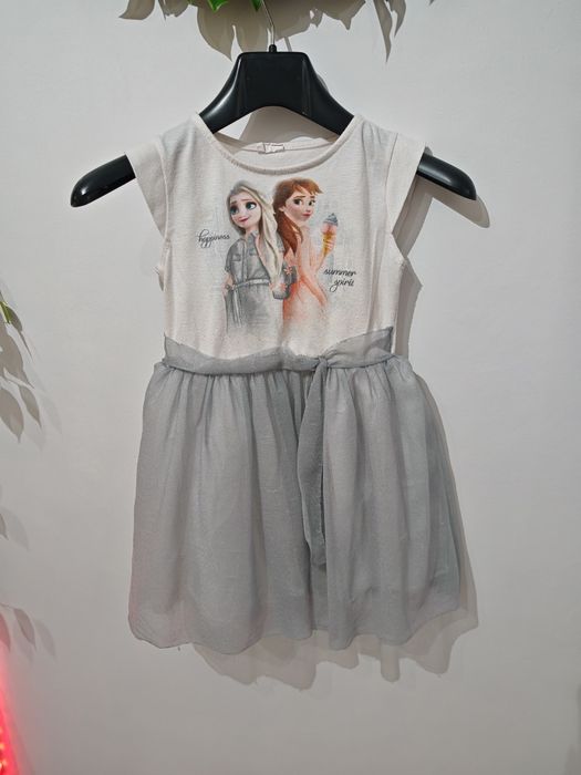 Дрехи за момиче на 4 г