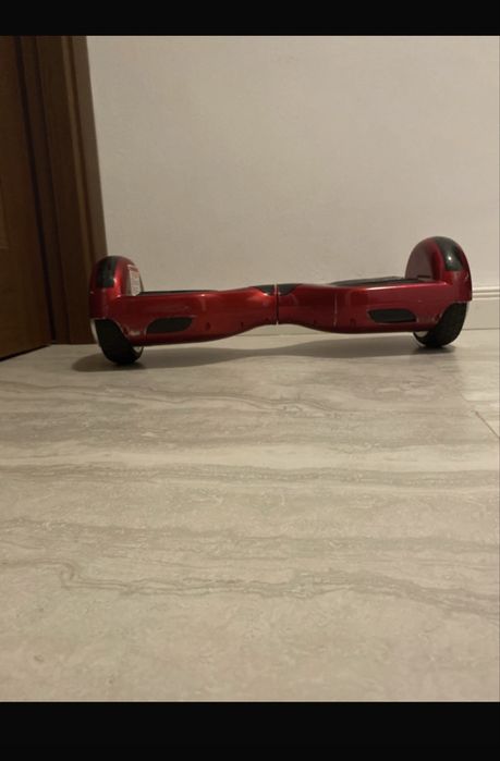 Hoverboard cu leduri la urcare