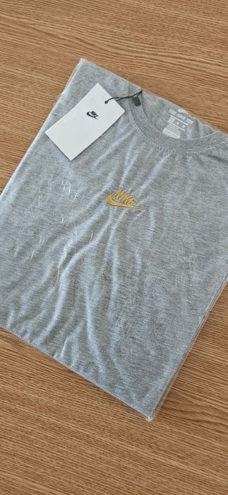 Tricou barbati gri
