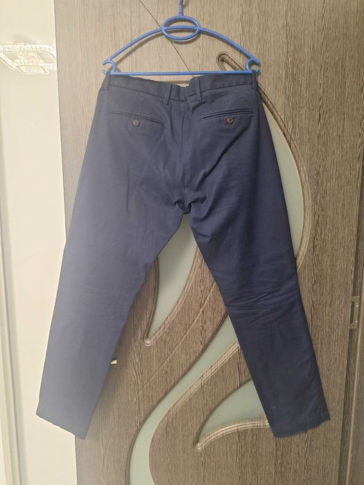 Pantaloni barbati firma GAP marimea 32 Sunt purtati de doua ori.
