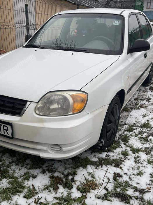 Hyundai accent 1.3