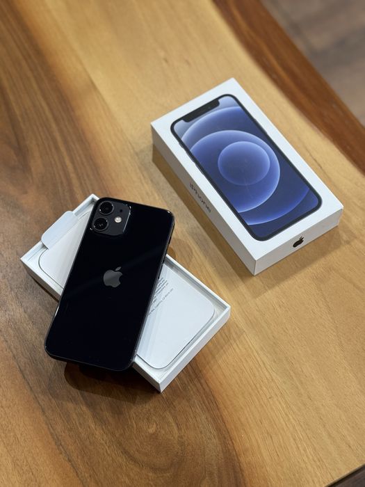 Iphone 12 mini Отличен ! Като Нов !