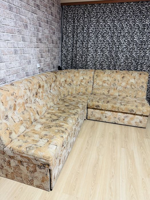 Ъглов диван-разтегателен