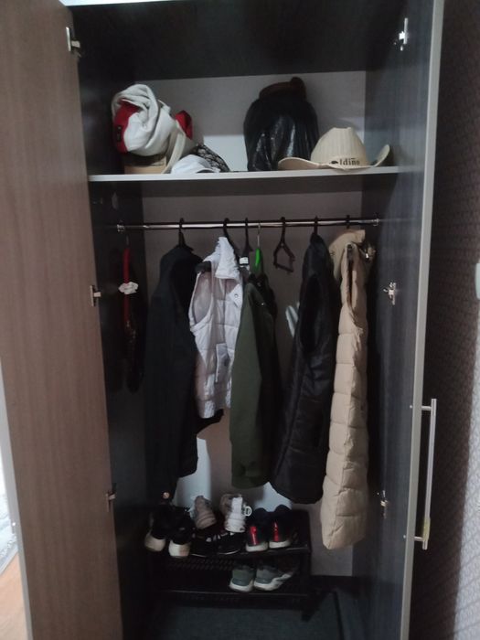 Шкаф сатылады. ,