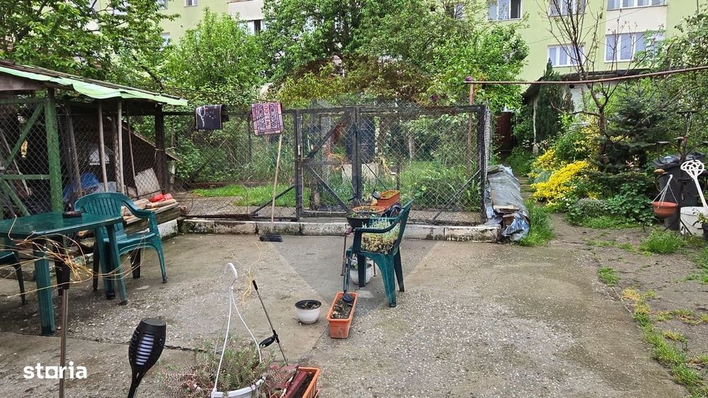 Casă / Vilă cu 3 camere de vânzare în zona Central