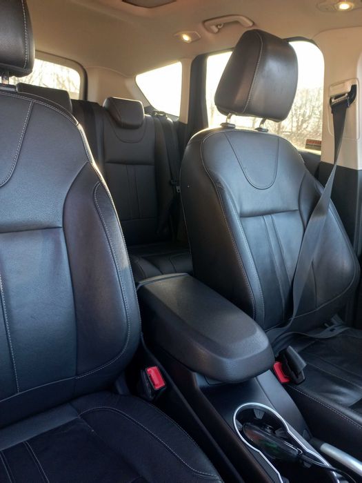 Ford Kuga 2013,masina fără defecte.