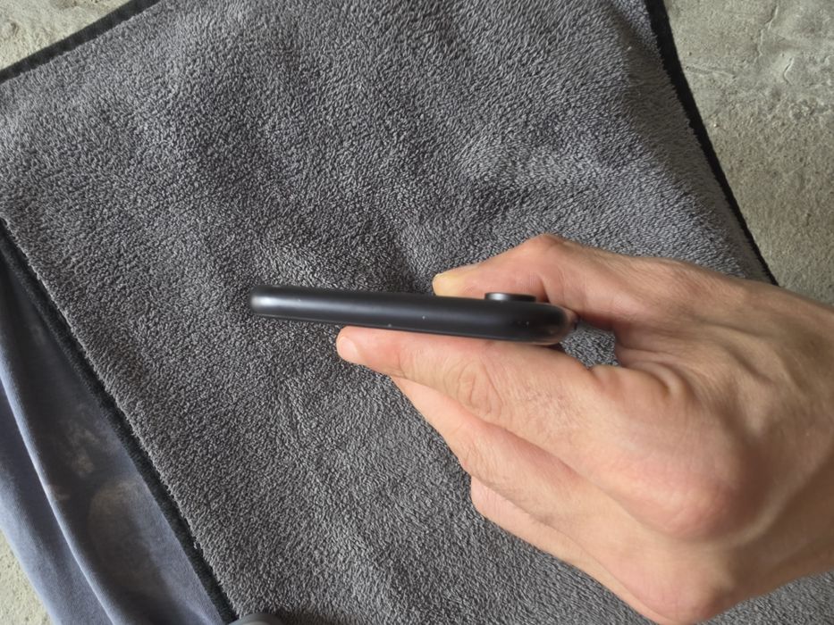 Iphone XR 64 black