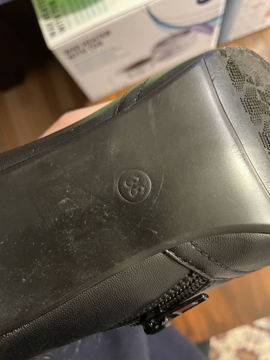 Papuci piele marime 38 (2 + 1 gratis )