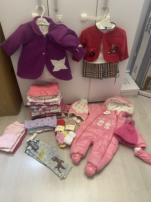 Vand lot haine NOI pentru fetite 6 luni