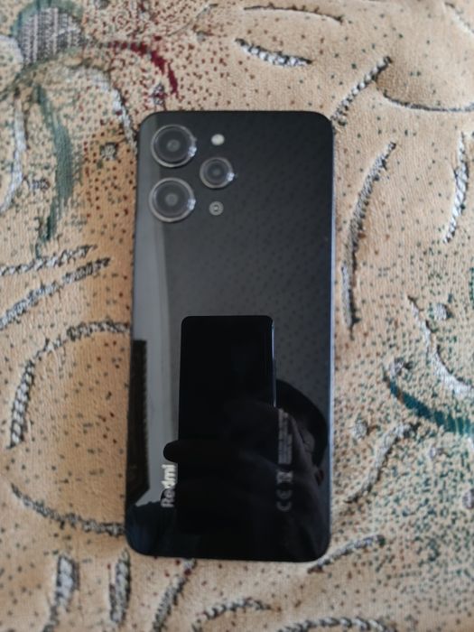 Redmi 12 продам срочно